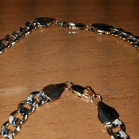 Mens "Titus" Two-Tone Necklace and Bracelet Set - Picture 4 of 4